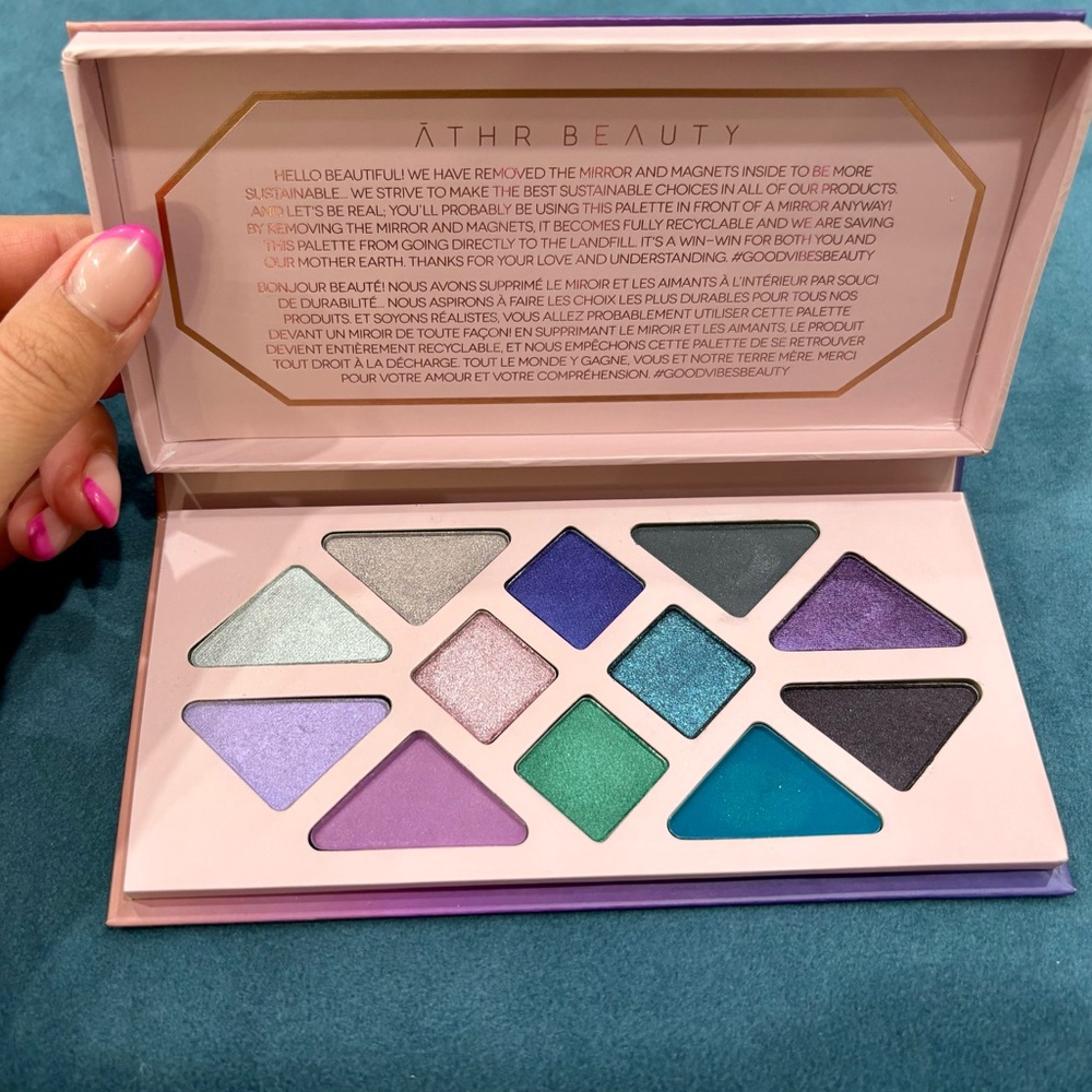 Āthr Beauty- AMETHYST CRYSTAL GEMSTONE PALETTE